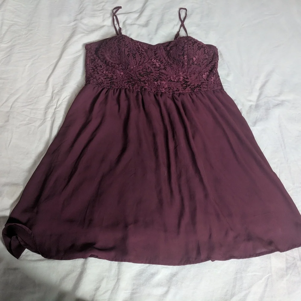Dress - Picture 1 of 3